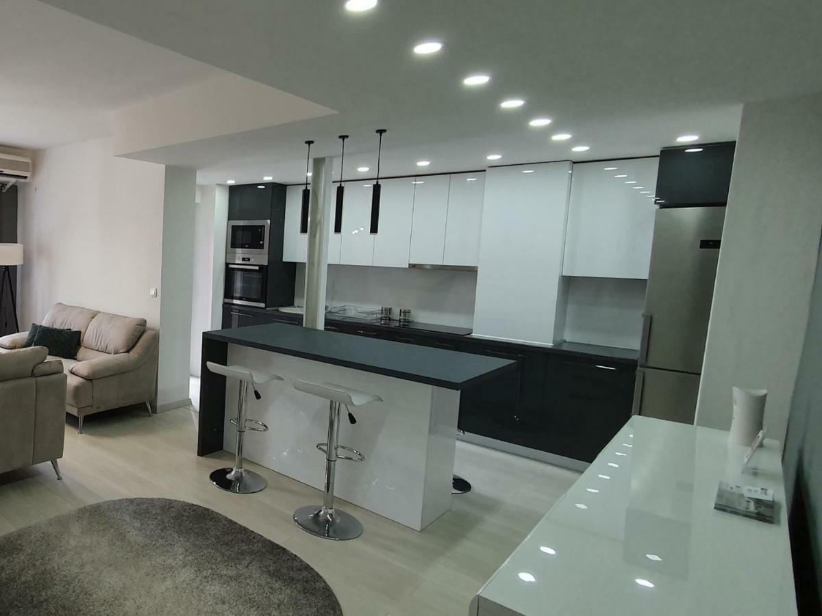 City Center Apartment Skopje Eksteriør billede